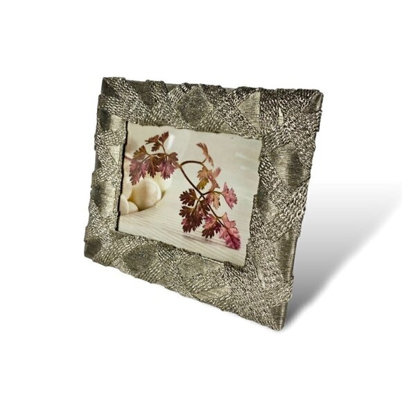 TWO BEAUTIFUL SILVER PHOTO PICTURE FRAMES BUNDLE Like New! - Picture 9 of 12